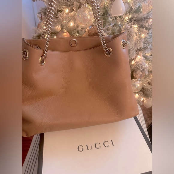 Authentic Gucci Soho Should Bag in Beige - Picture 12 of 16